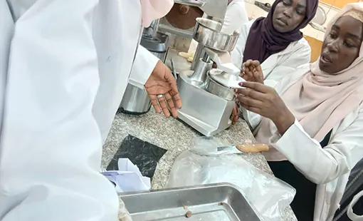 كلية الإنتاج الحيواني بجامعة بحري تنظم أسبوعًا تطبيقيًا في تكنولوجيا تصنيع اللحوم والألبان والدواجن